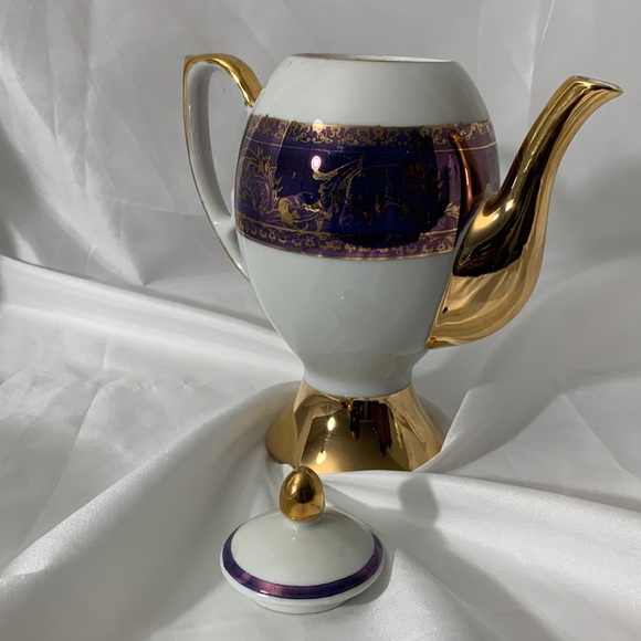 Very Beautiful and decorative Tea Pot - Picture 2 of 5